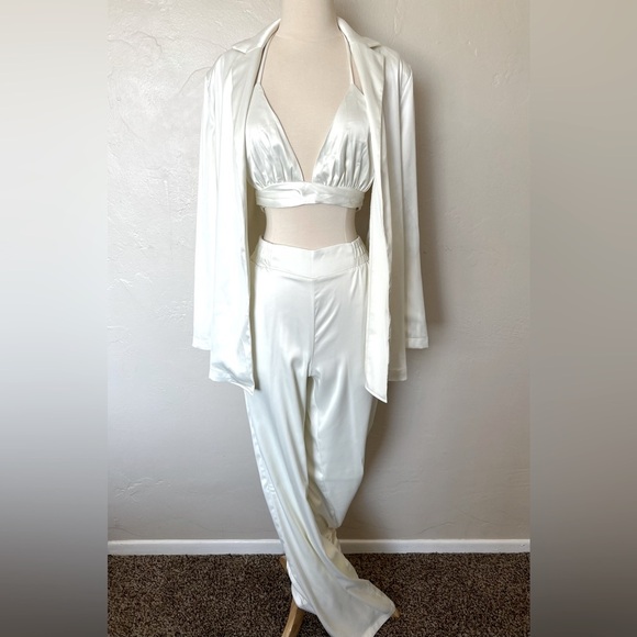 NEW Silky Coord Set- Tie Up Top, Blazer, and Pants - Picture 7 of 16